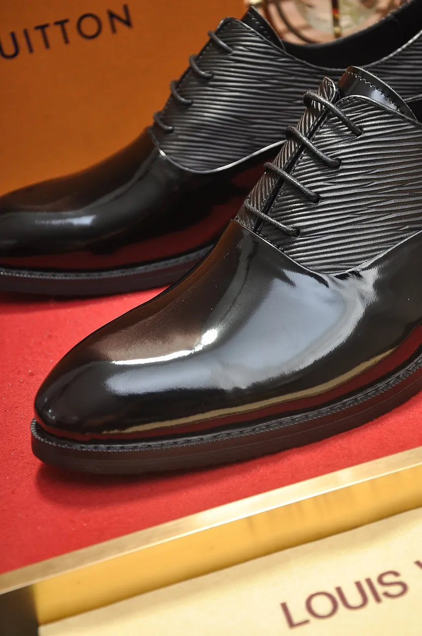 Men's shoes💰460💶【LOUIS VUITTON】(sheepskin lining) new cowhide LV formal shoes🎩🎩❗️🆘made one to one at the counter🎩original quality, imported cowhide upper➕full sheepskin lining➕original rubber outsole, {high quality visible}👣Size: 38-45 (45 custom-made)